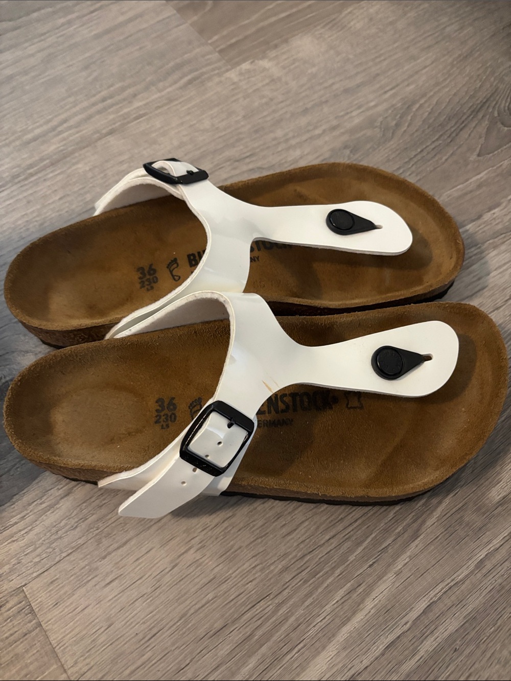 NWT/ Still in  Box Birkenstock Gizeh White Size 37 / US 6
